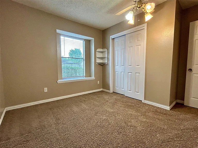 2711 Laurel Creek Way — Photo 24