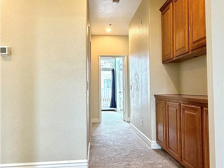 281 Mesa Dr — Photo 16