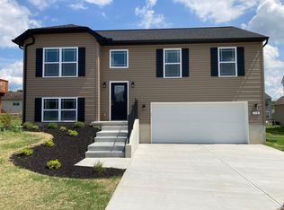 118 Keeneland Dr, Williamstown, KY