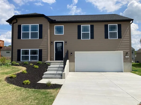 118 Keeneland Dr, Williamstown, KY 41097