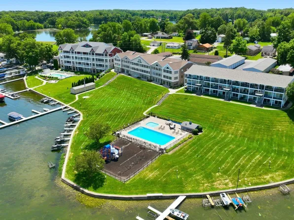 8986 E Hatchery Rd APT 11, Syracuse, IN 46567