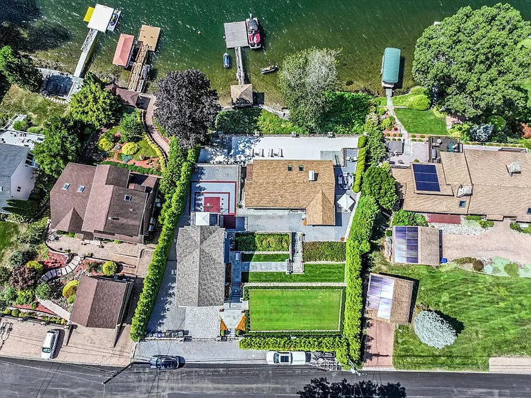 51 S Lake Shore Dr — Photo 48