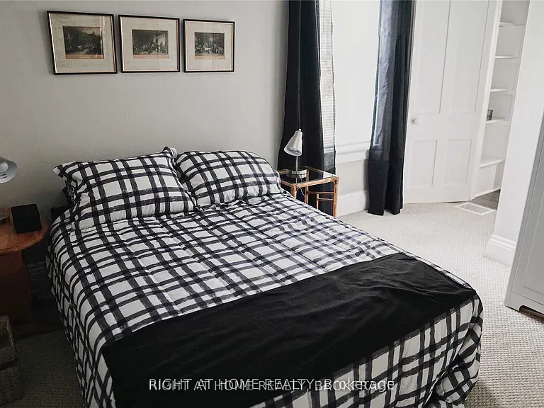 164 Trafalgar Rd #1 — Photo 6