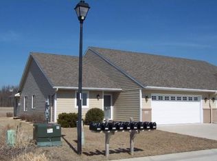 1019 Katelyn Cir NE, Montgomery, MN 56069