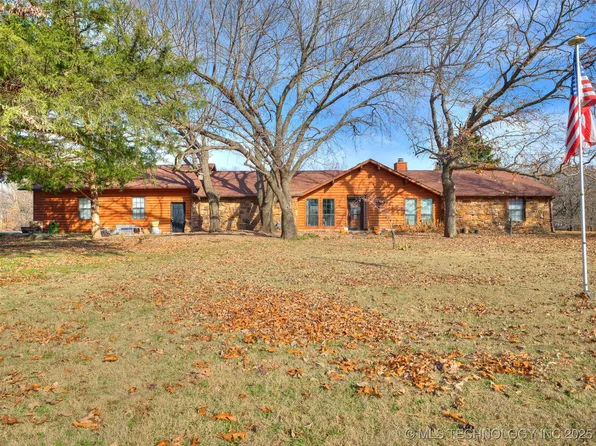 26 Lakeview Dr, Sand Springs, OK 74063