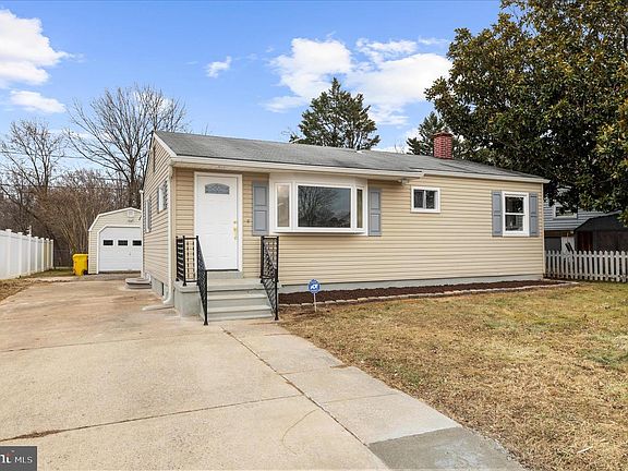 2nd image of 7831 Overhill Rd