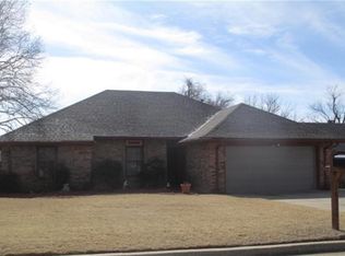 10524 Ricky Ln, Midwest City, OK 73130