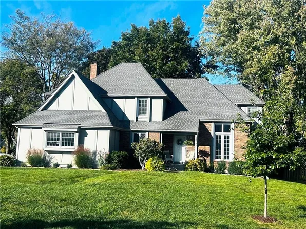 12131 Farley St, Overland Park, KS 66213