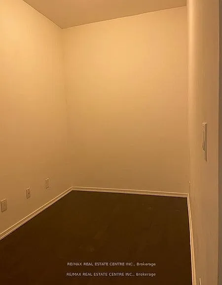 1 Bloor St E #5107 — Photo 12