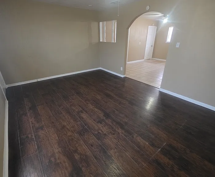711 Ruby Dr — Photo 4