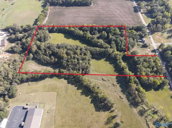 / Market St, Moulton, AL 35650