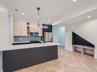 1242 W Winnemac Ave #1E, Chicago, IL 60640