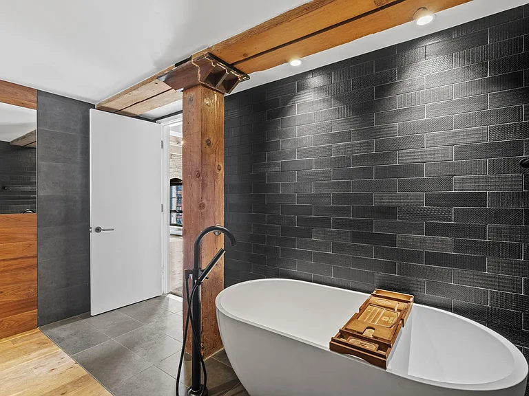 404 Washington Ave N #506 — Photo 45