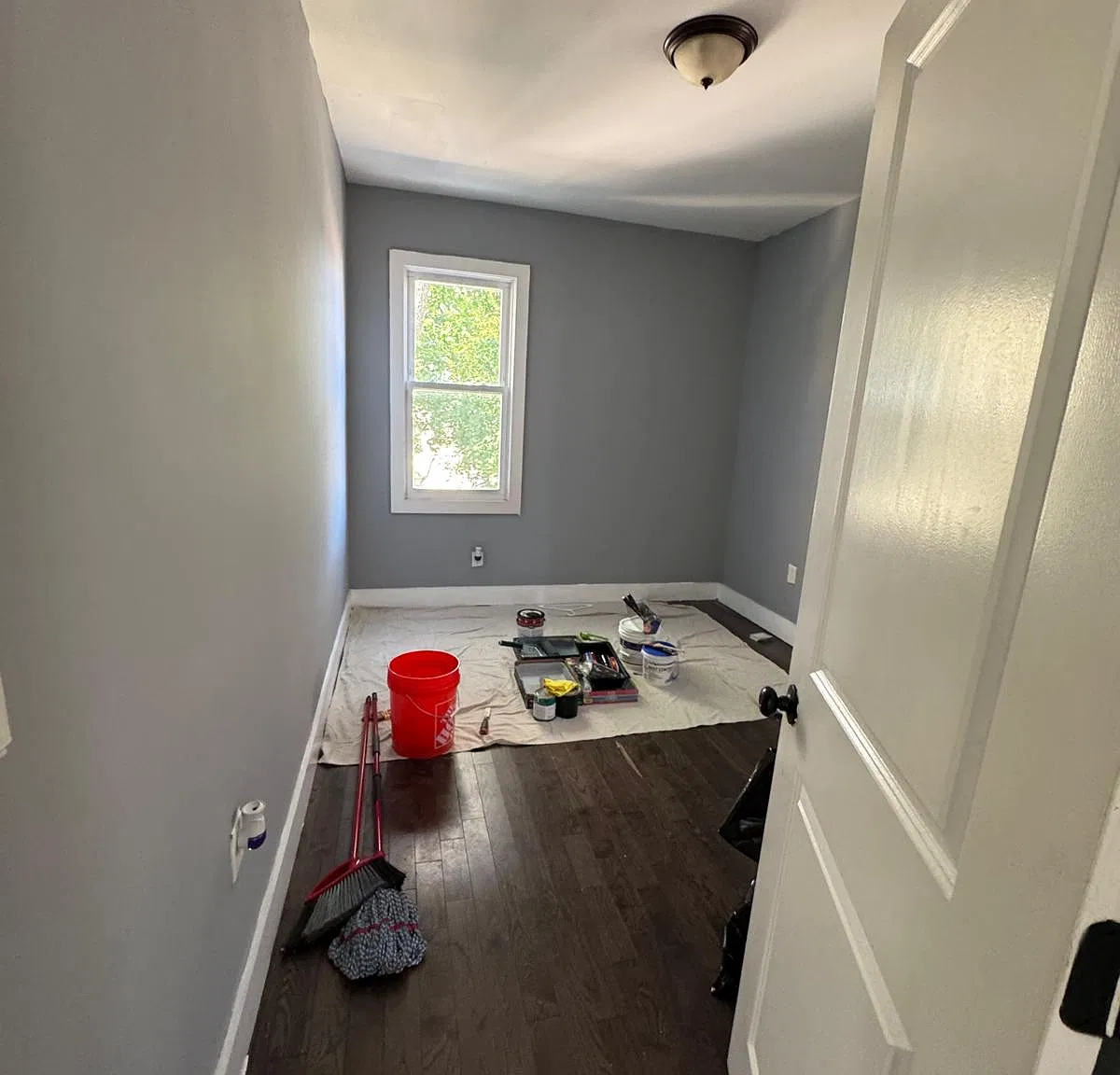 5 bed, 2376 sqft, $2,900 — Photo 3