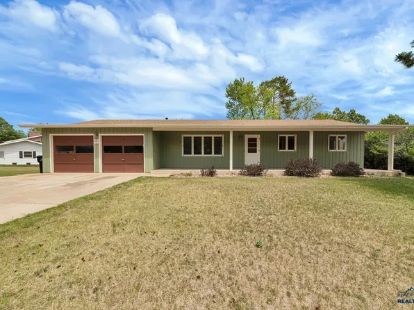 216 S Berry Pine Rd, Rapid City, SD 57702