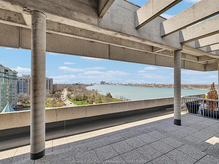 5125 Riverside Dr E #604 — Photo 35
