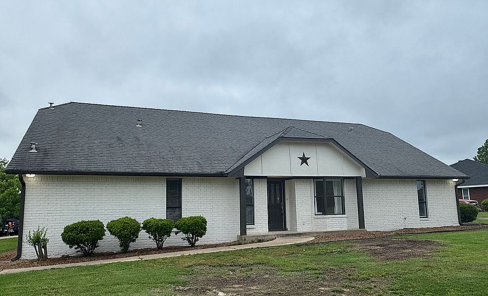1st image of 7123 Heather Ln