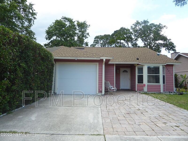 1st image of 14317 Coral Reef Dr S