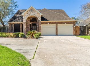 6203 Oak Bay Dr, Houston, TX 77091