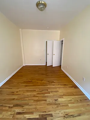 Rented by NYC LUXURY APT RENTALS CO LLC | media 7