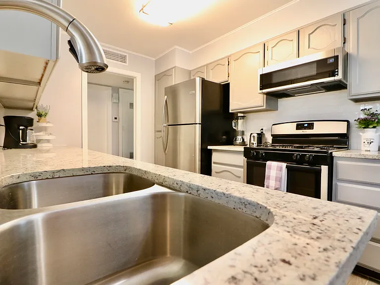 1216 Brookhaven Dr — Photo 12