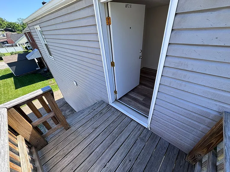 1827 California Ave — Photo 13