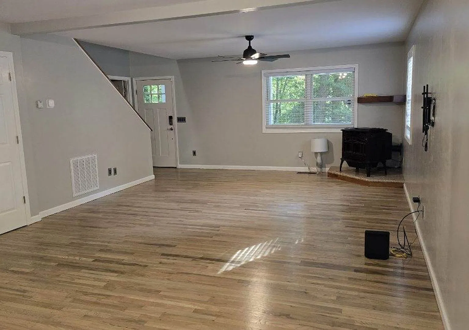 3 Bedroom 2 Bathroom home for rent — Photo 4