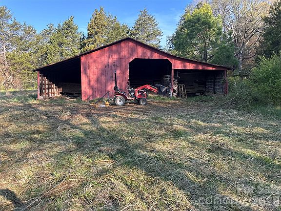 2nd image of 3014 Water Plant Rd
