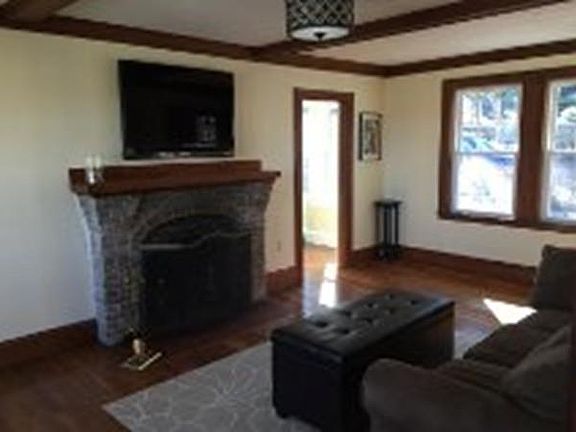 4th image of 15 Elmore St