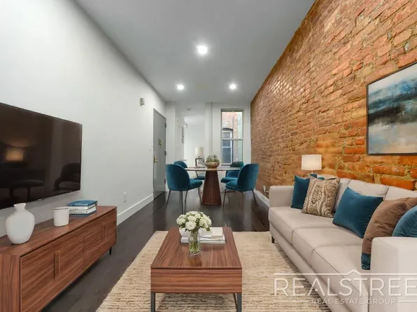 471 Chauncey Street image 1 of 7