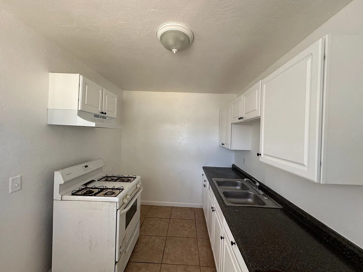 Beardsley Apartments — Photo 4