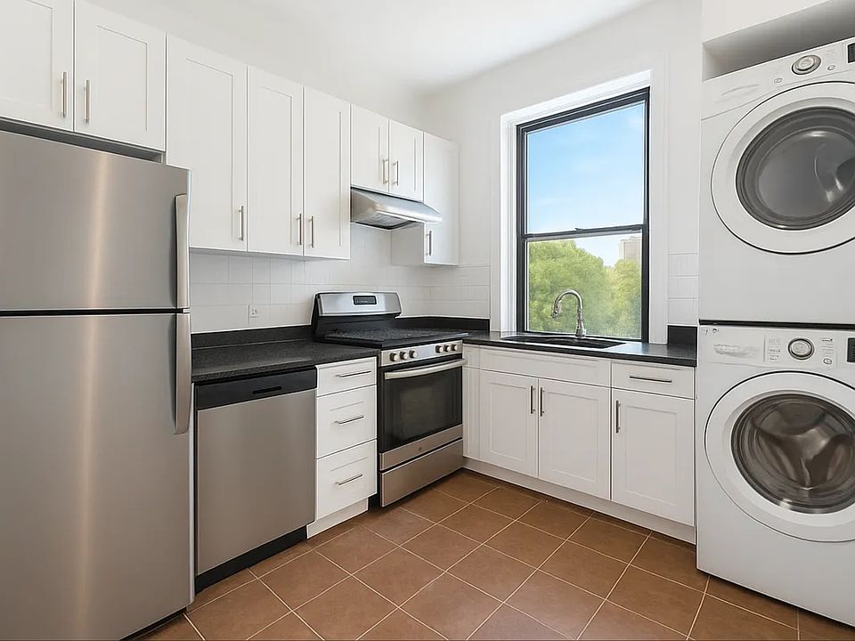 1st image of 259 Bleecker St APT 16