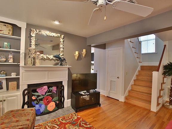 2nd image of 204 Lincoln Ave