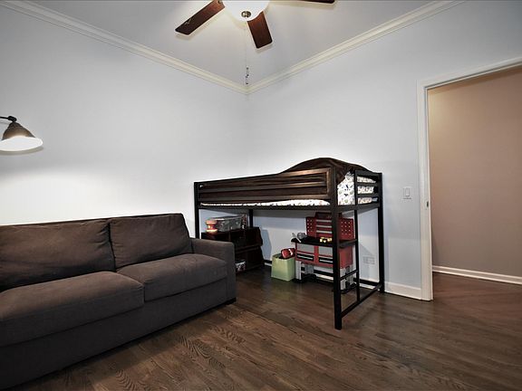 5th image of 3718 N Ashland Ave APT 201