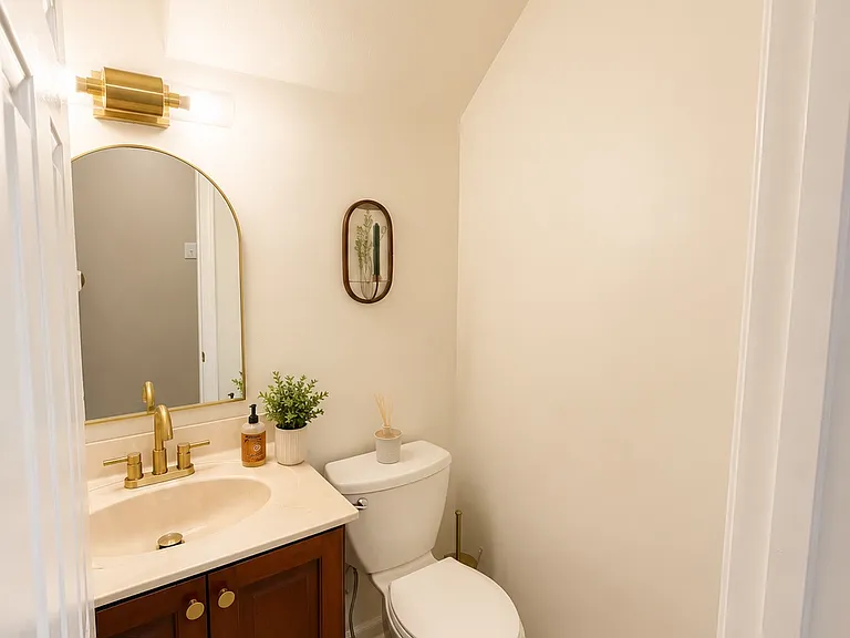 205 Lynnwood Gold Ct — Photo 7