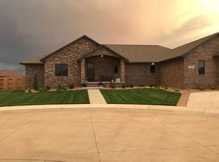 601 Haeli Ct, Holcomb, KS 67851