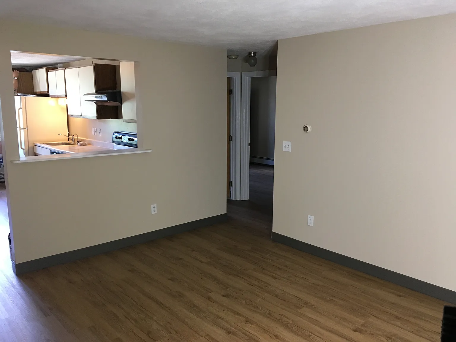2 bed, 812 sqft, $2,000 — Photo 4
