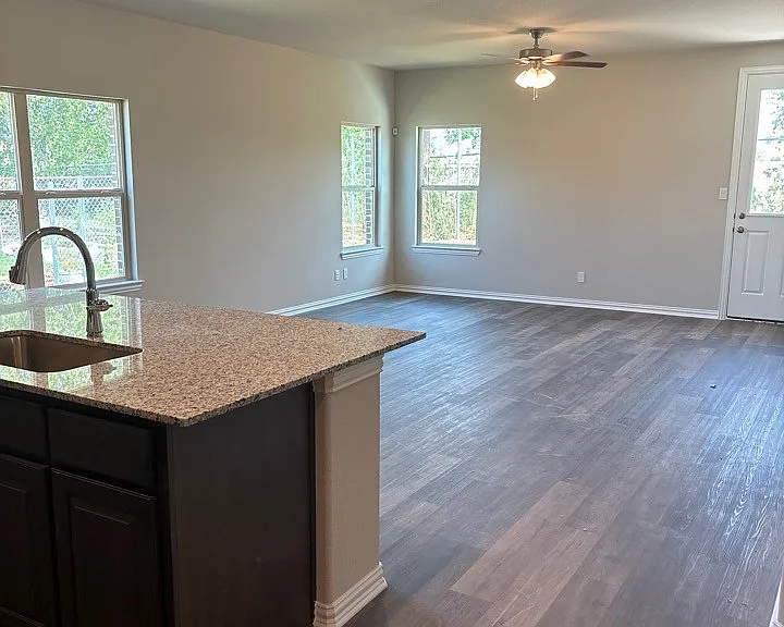 3513 Austin St — Photo 4