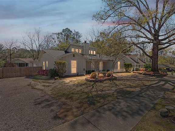 4th image of 5913 Rio Vista Dr