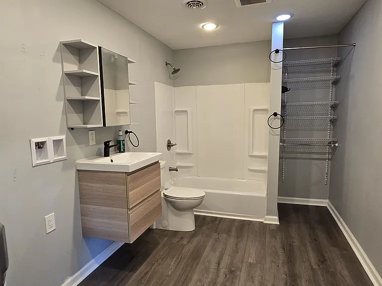 2818 Draper St SE — Photo 10