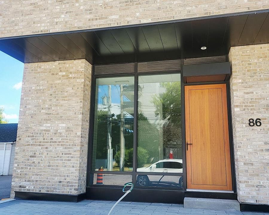 1st image of 86 Agnes St #86