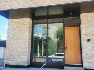 86 Agnes St #86, Mississauga, ON L5B0R2