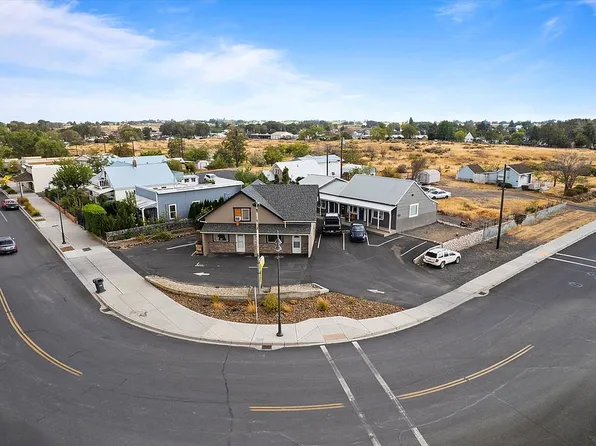 11 Main Ave E, Soap Lake, WA 98851