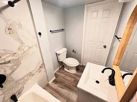 204 Island St #2 — Photo 2