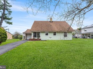 89 Brooklawn Dr, Willingboro, NJ 08046