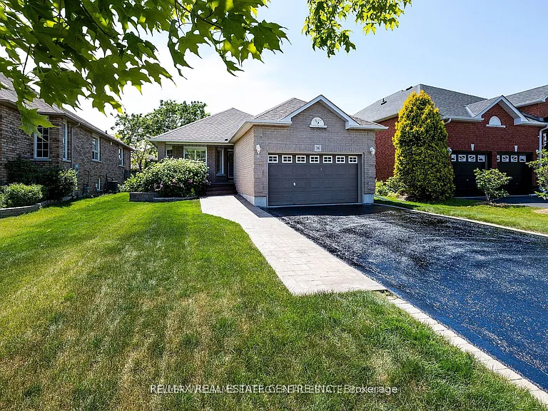 36 Padfield Dr — Photo 1