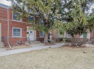 429 Dodge Ave #A, Evanston, IL 60202