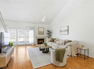 2728 Ferrin Rd, Las Vegas, NV 89117