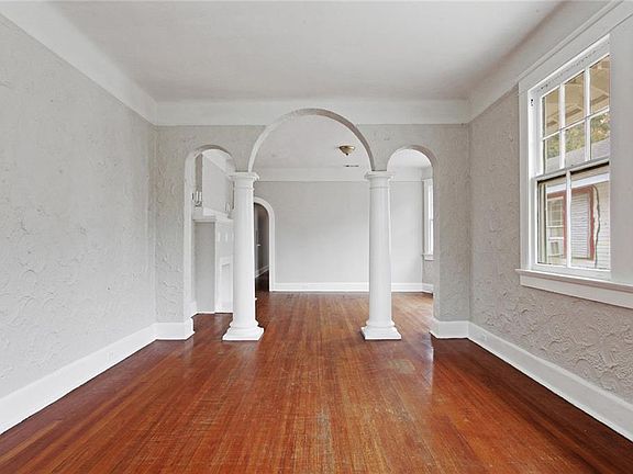 5th image of 2911 Saint Bernard Ave #13