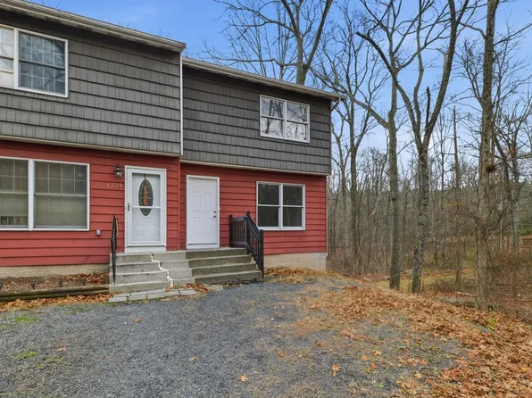 1273 Chateau Dr, East Stroudsburg, PA 18302